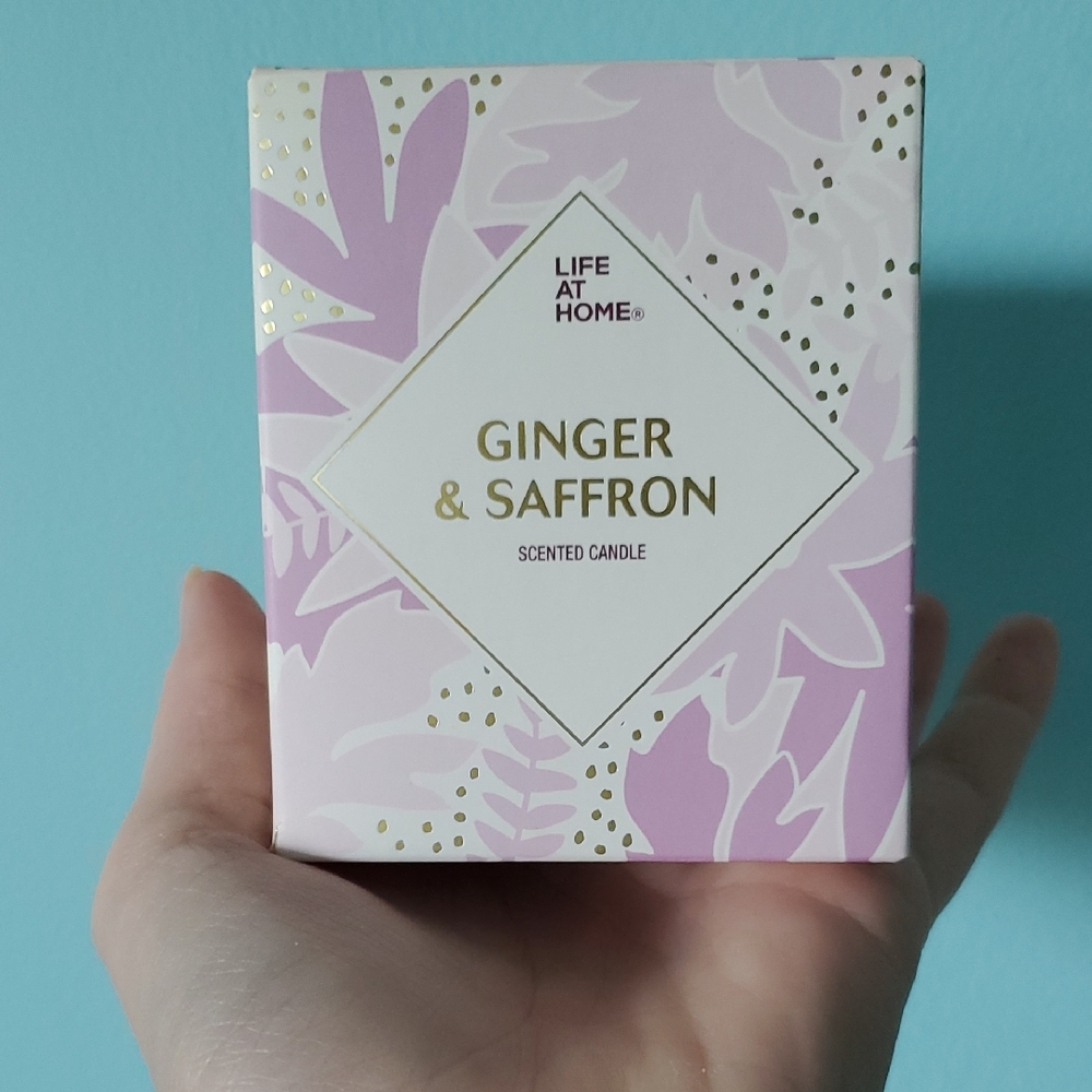 Life at Home Ginger & Saffron Scented Candle - BNIB